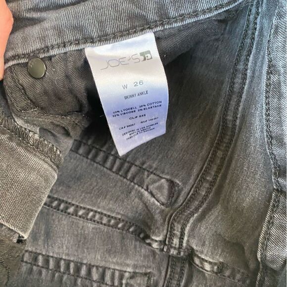Joe’s Jeans Black Skinny Jeans size 26 - Picture 2 of 4